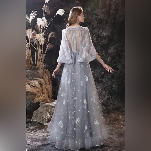 Dresses & Skirts - Dandelion Lace Embroidered Tulle Evening Gown Dress Sequins SZ 2 Petite